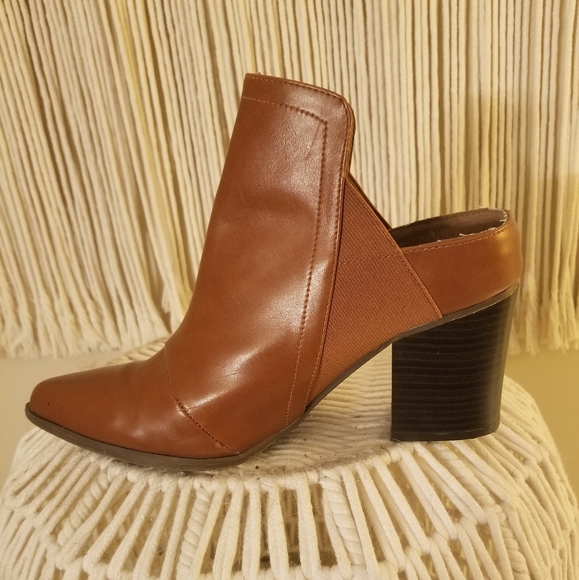 Faux leather no-back slip on booties sz 9 - Picture 6 of 6